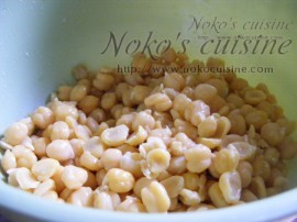 Chickpeas without the husk