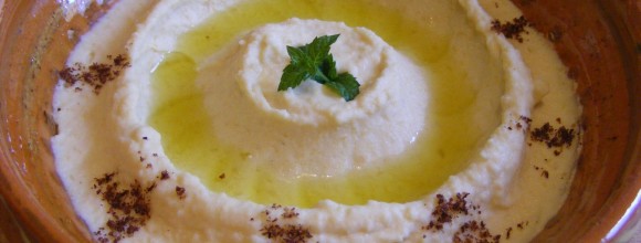 Another hummus close-up